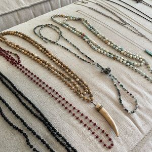 Lot of 12 necklaces